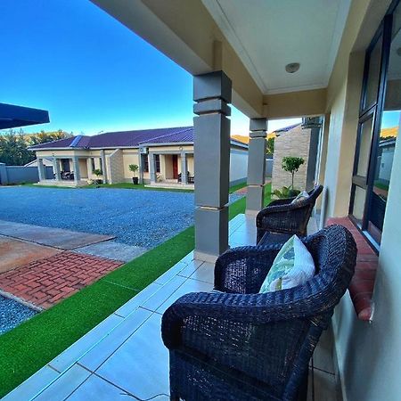 Green Haven Apartments إيزولويني المظهر الخارجي الصورة