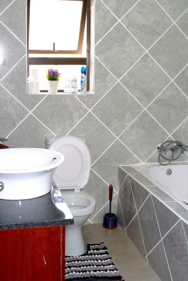 Green Haven Apartments إيزولويني المظهر الخارجي الصورة
