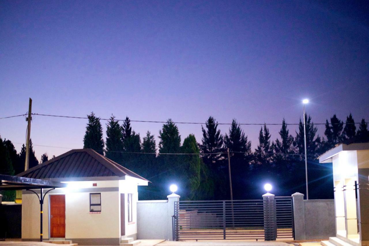 Green Haven Apartments إيزولويني المظهر الخارجي الصورة
