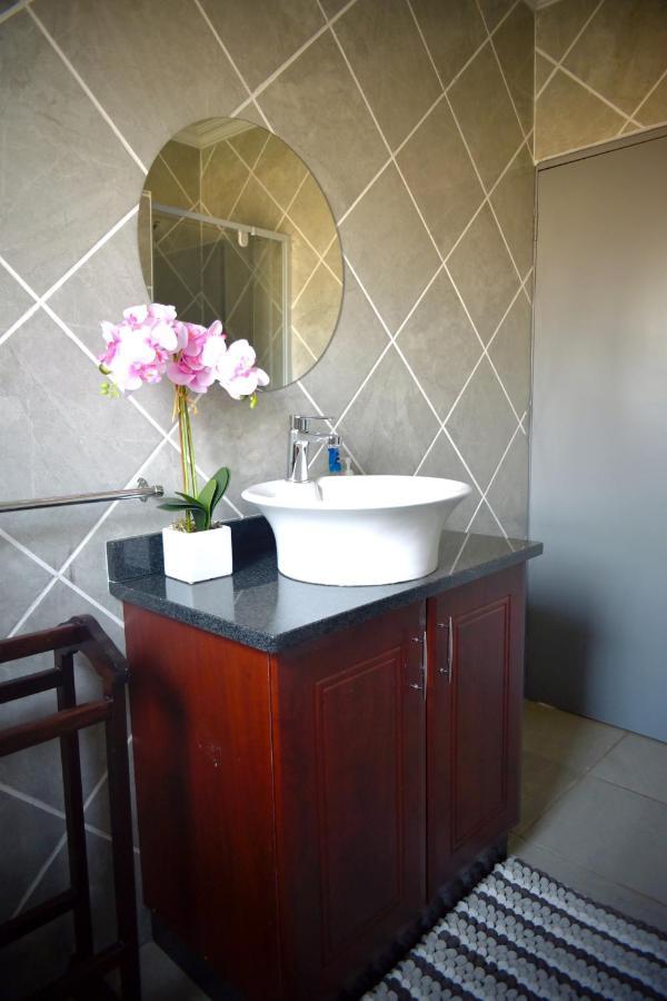 Green Haven Apartments إيزولويني المظهر الخارجي الصورة