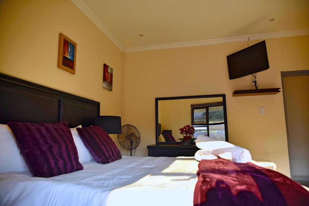 Green Haven Apartments إيزولويني المظهر الخارجي الصورة